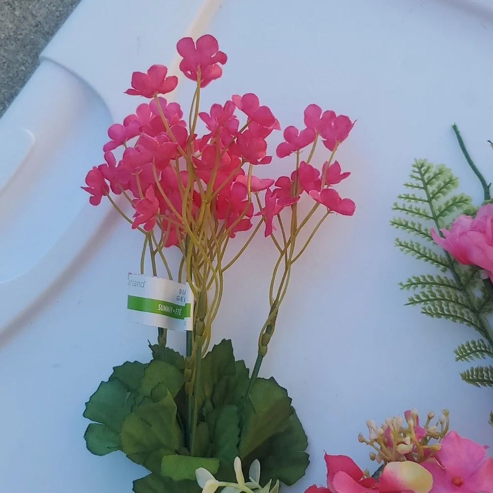ASSORTED BUNDLE OF PINK FAUX FLOWERS